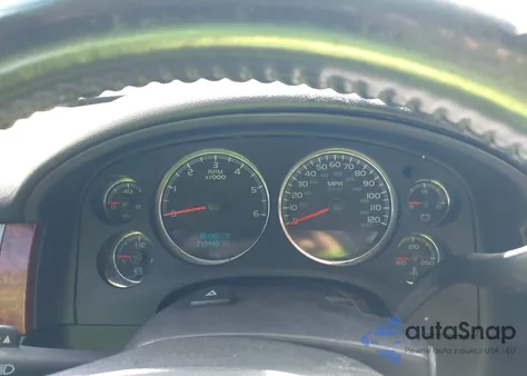 2008 Chevrolet Tahoe Ltz z USA, uszkodzony, nr VIN 1GNFK13058R219878